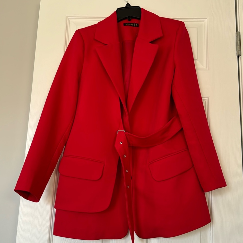 Red unique blazer size m